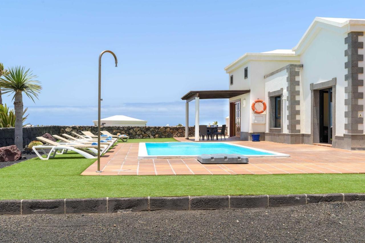 Villa Esterlicia Playa Blanca  Esterno foto