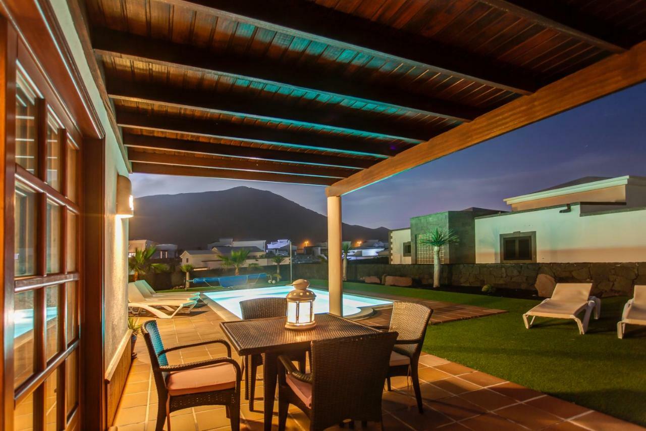 Villa Esterlicia Playa Blanca  Esterno foto