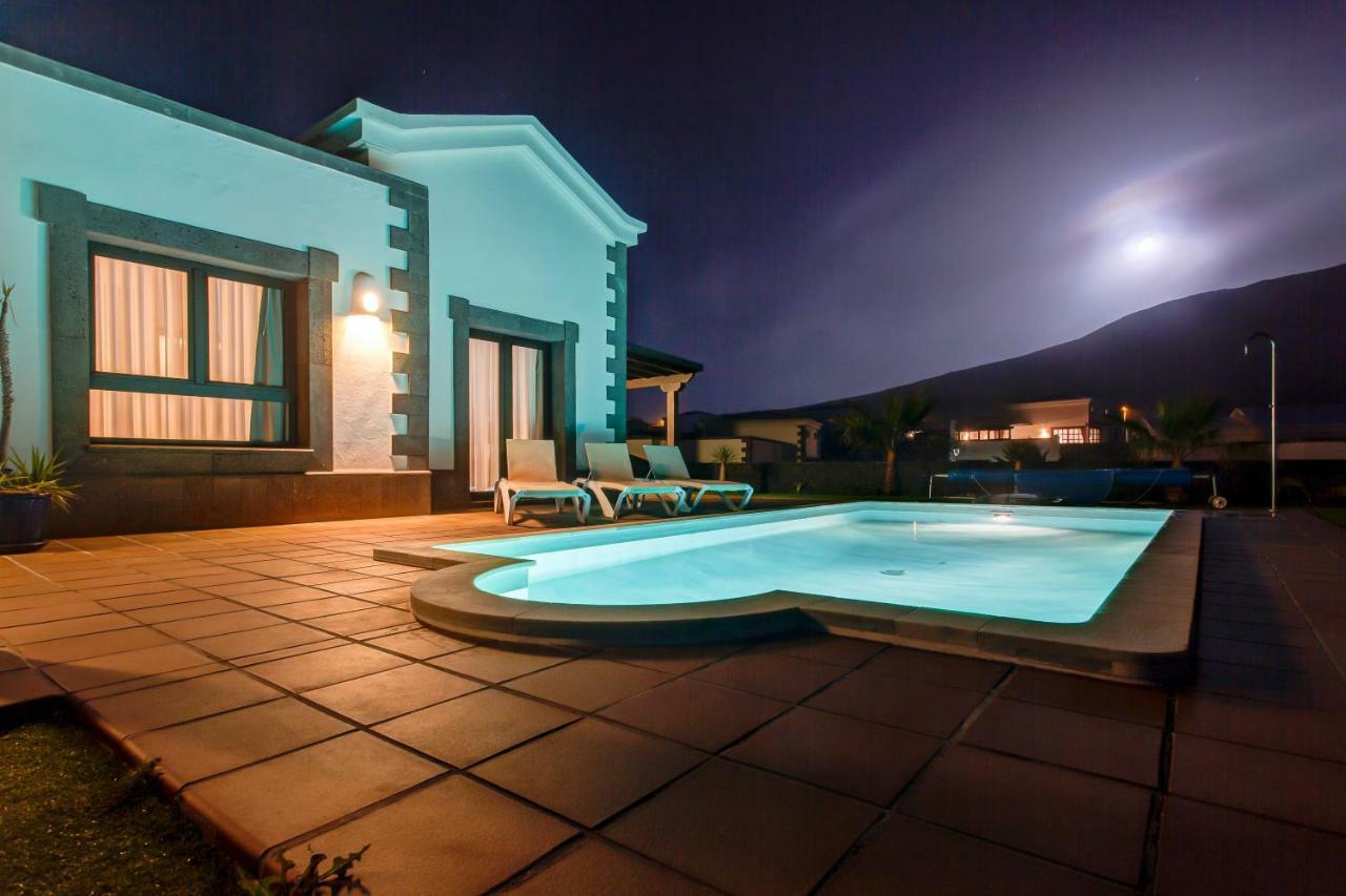 Villa Esterlicia Playa Blanca  Esterno foto